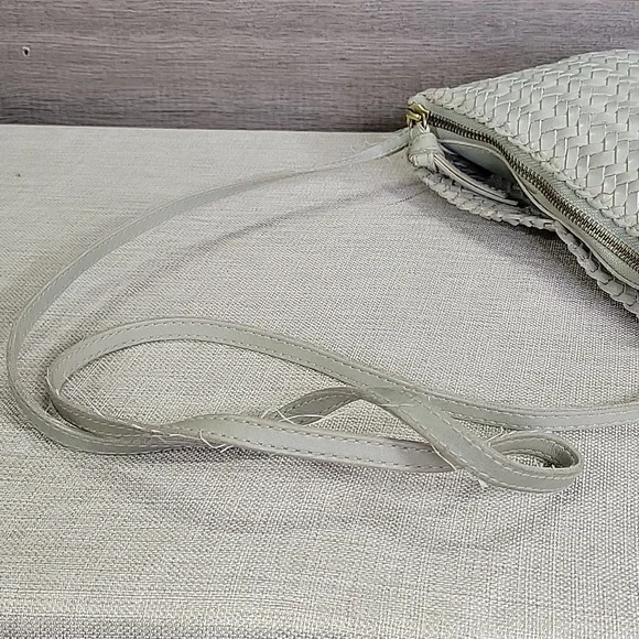 Madewell Woven Gray Leather Crossbody Bag - Picture 5 of 11